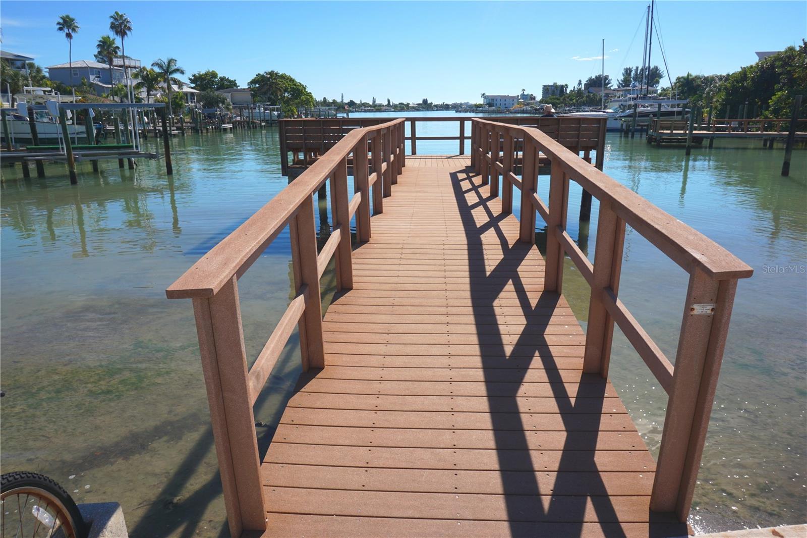 Image 28 of 45 For 8567 Gulf Boulevard 17n