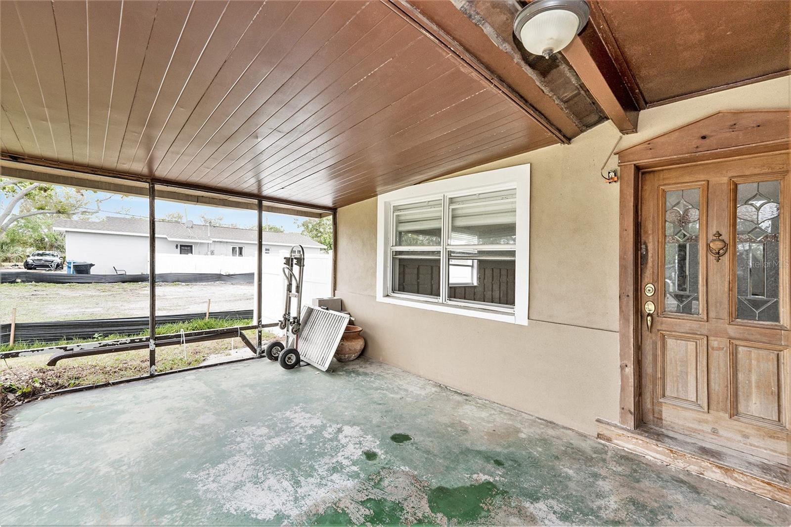 Listing photo id 20 for 1819 Shore Acres Boulevard Ne