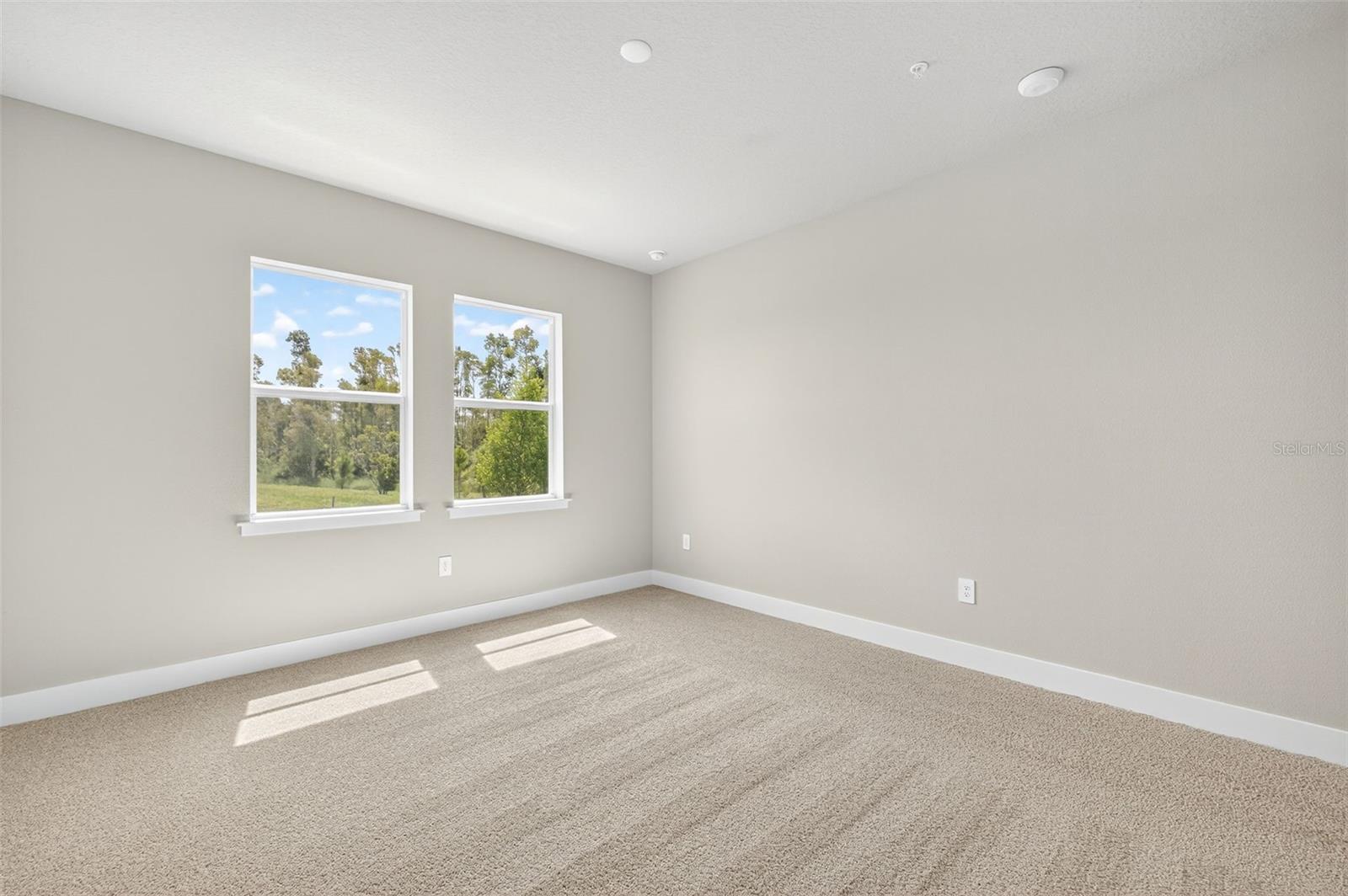 Image 19 of 31 For 17420 Moonflower Drive 103