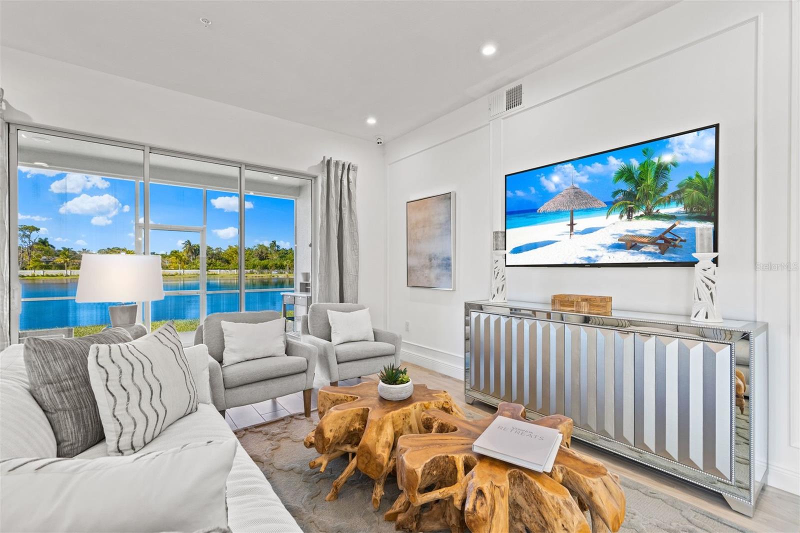 Image 8 of 31 For 17420 Moonflower Drive 103
