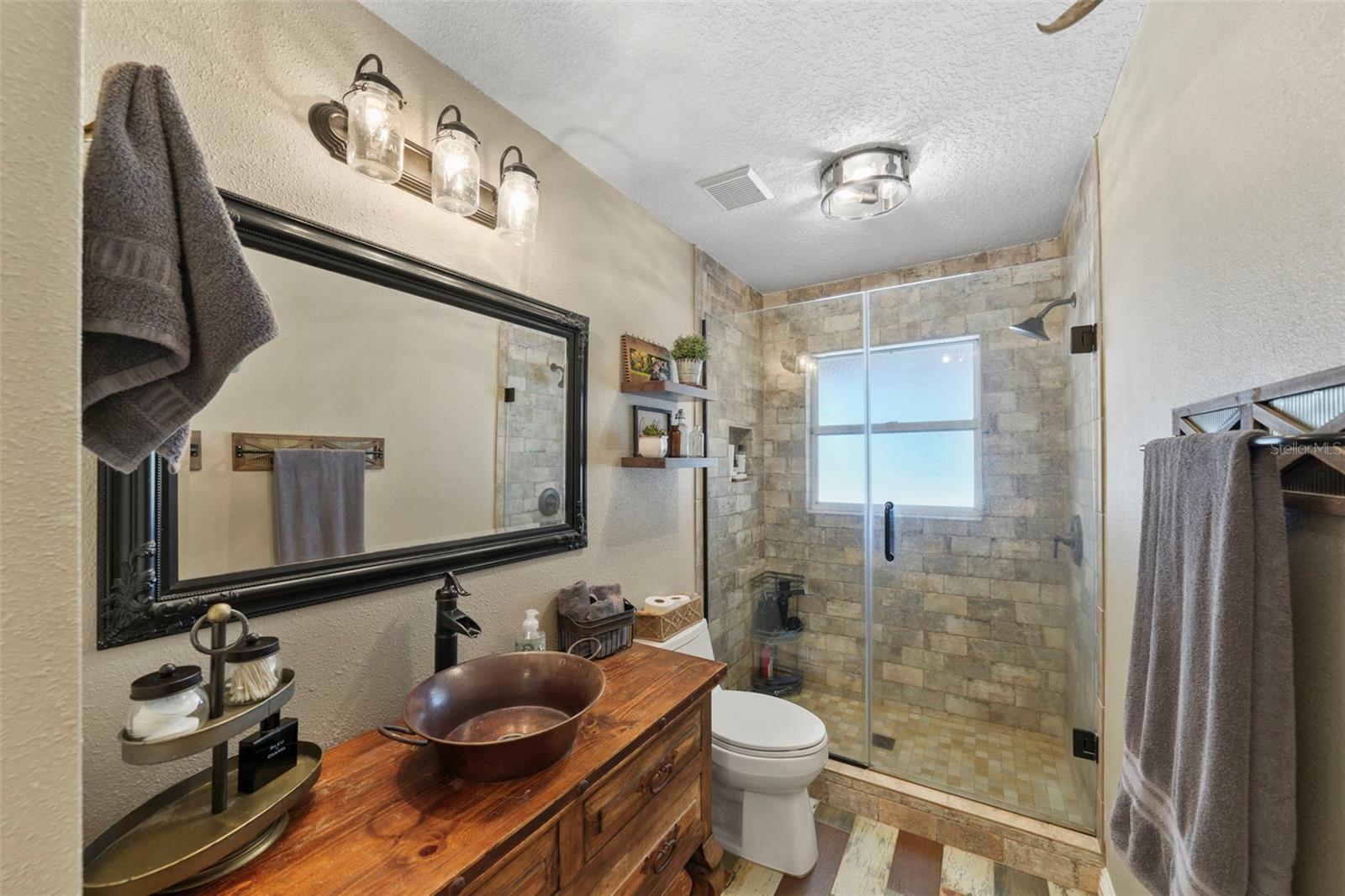 Listing photo id 15 for 808 Old Welcome Road