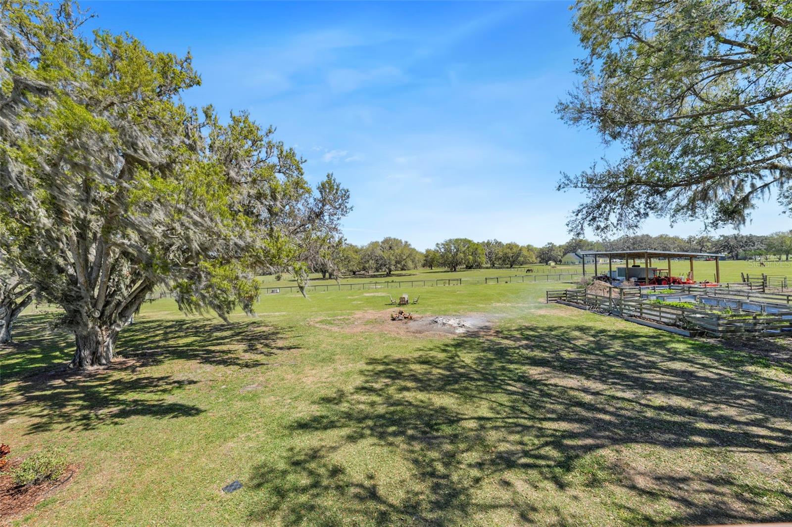 Listing photo id 37 for 808 Old Welcome Road
