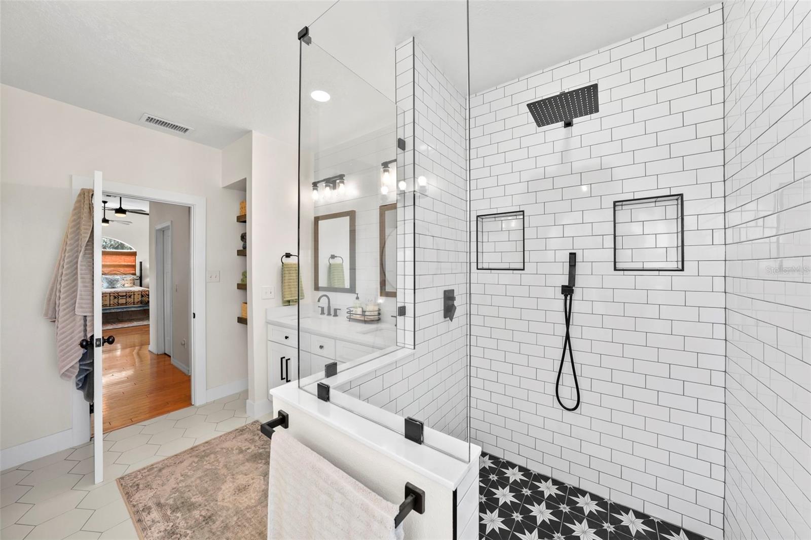 Listing photo id 40 for 808 Old Welcome Road