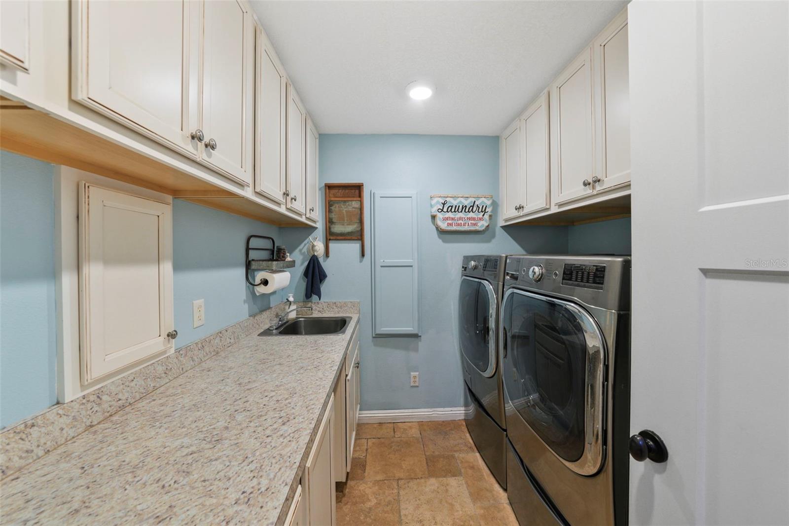 Listing photo id 46 for 808 Old Welcome Road