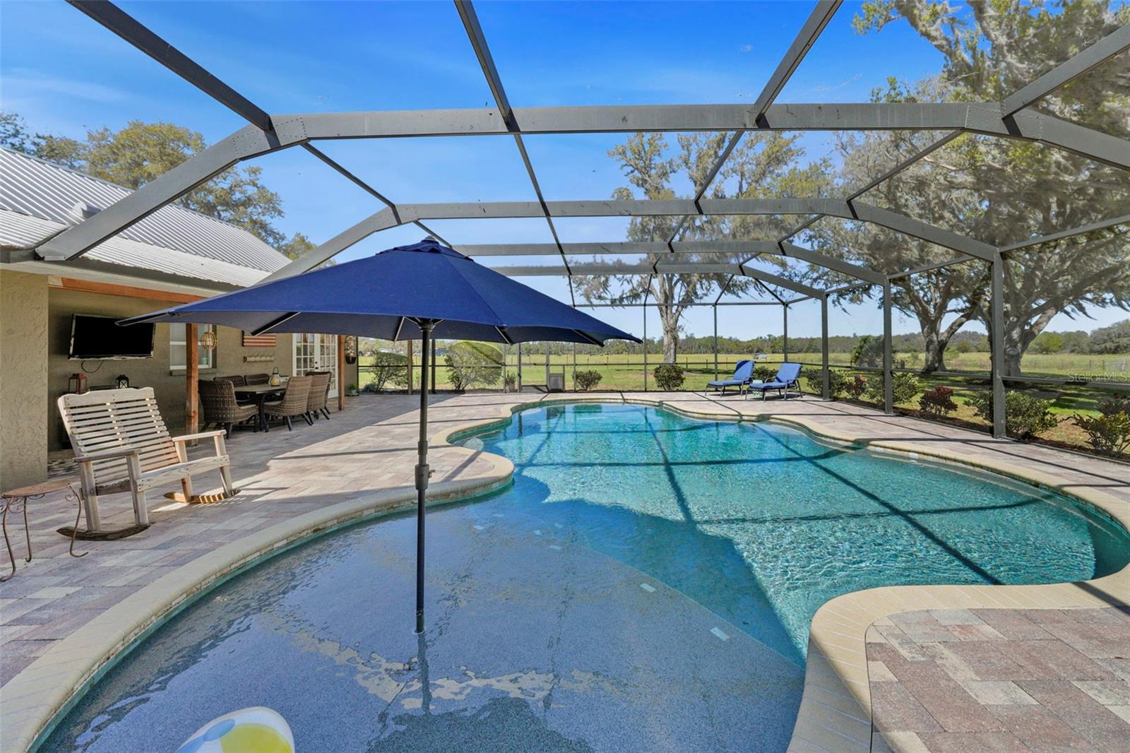 Listing photo id 52 for 808 Old Welcome Road