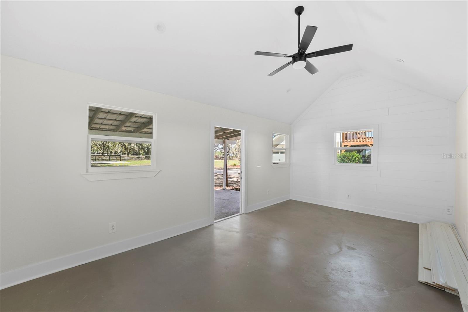 Listing photo id 65 for 808 Old Welcome Road
