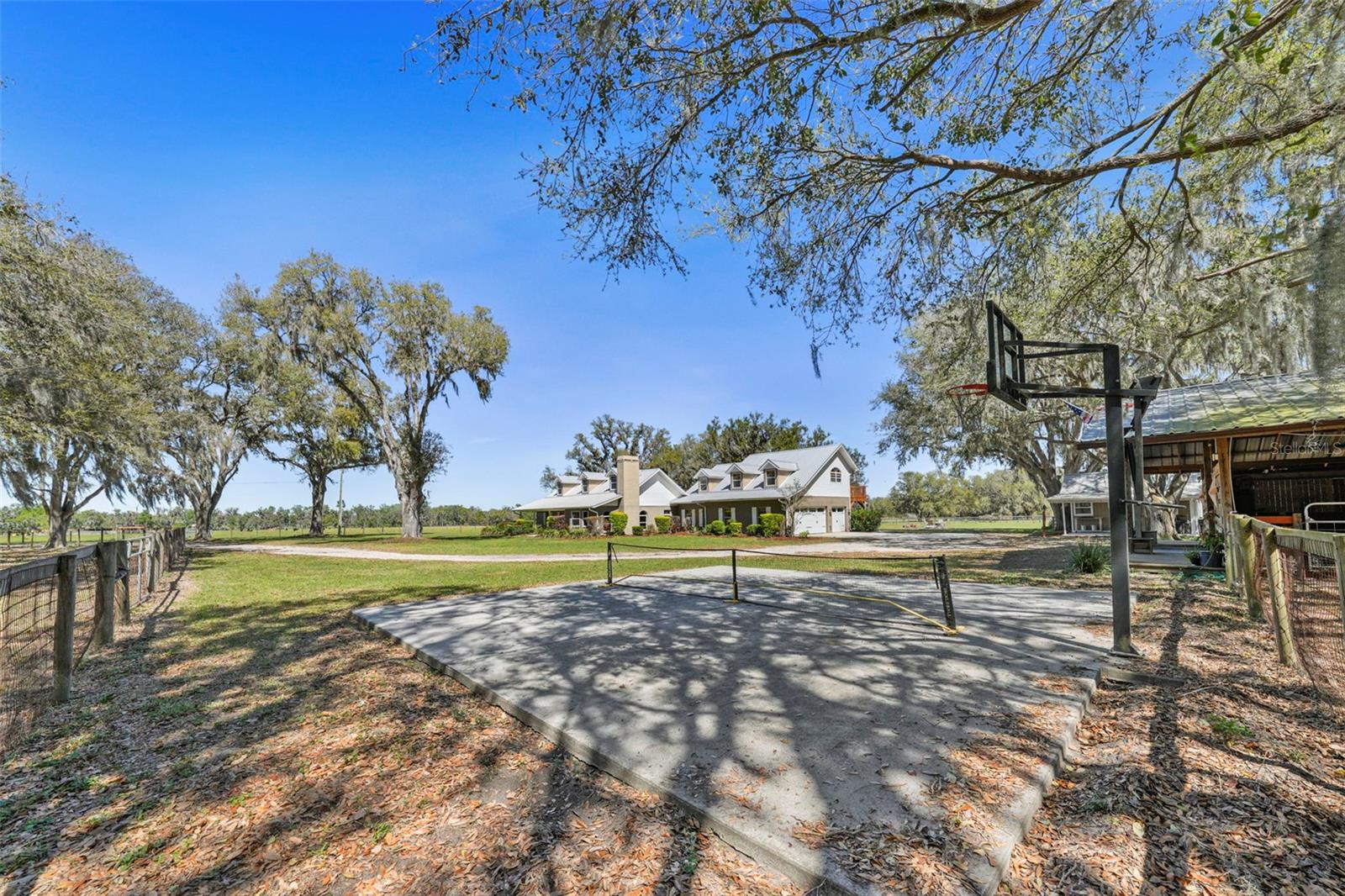Listing photo id 67 for 808 Old Welcome Road