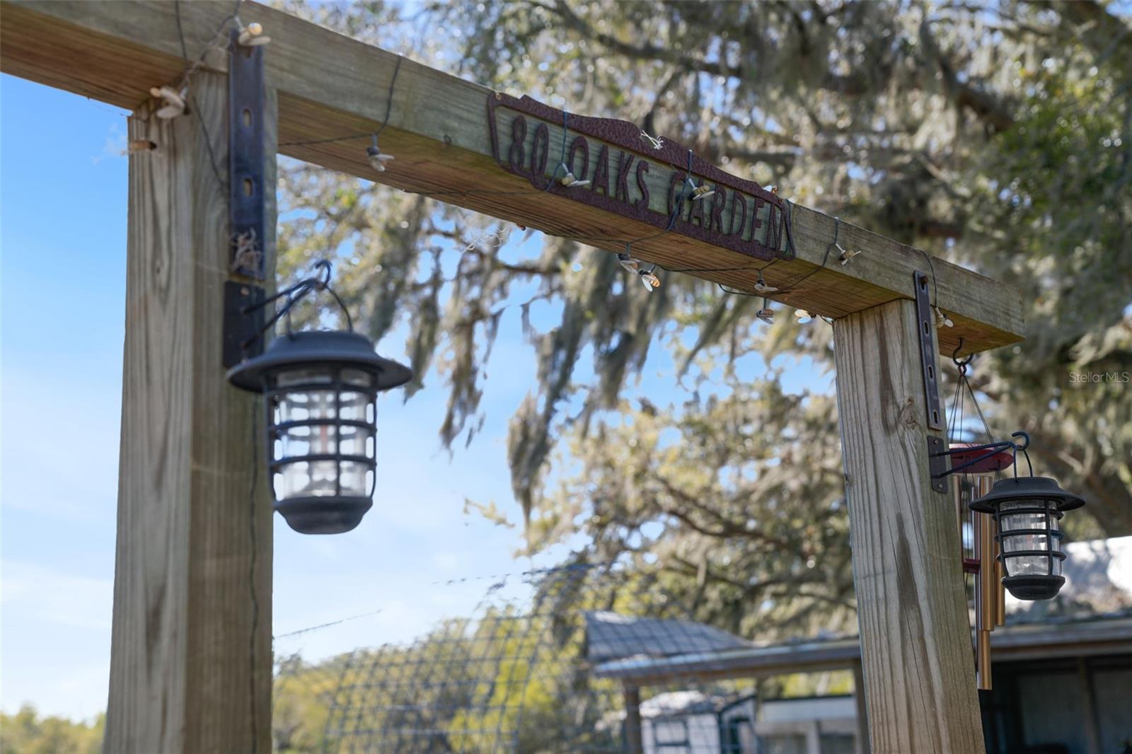 Listing photo id 75 for 808 Old Welcome Road