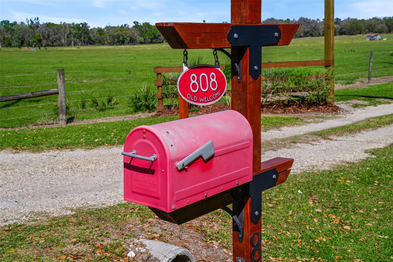 Listing photo id 83 for 808 Old Welcome Road