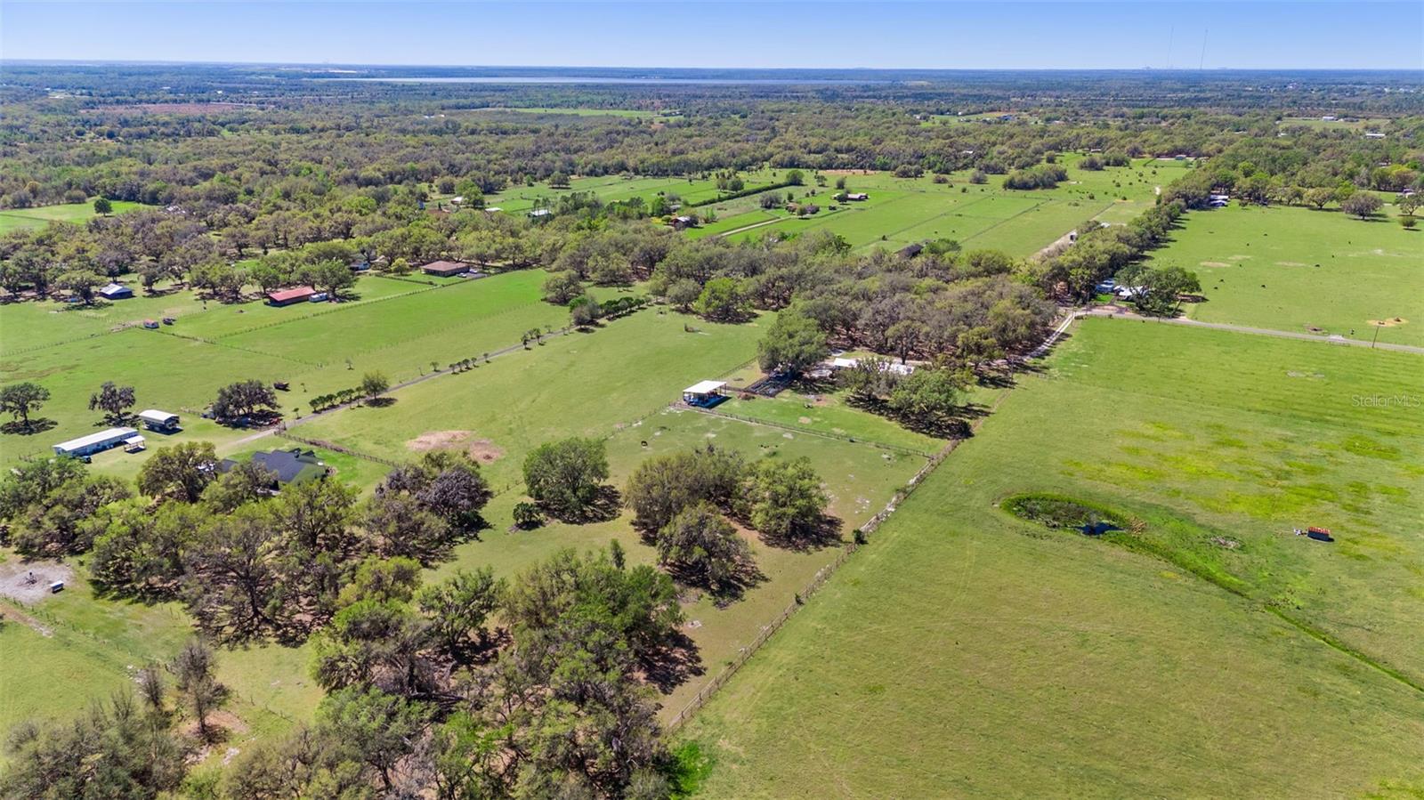 Listing photo id 85 for 808 Old Welcome Road