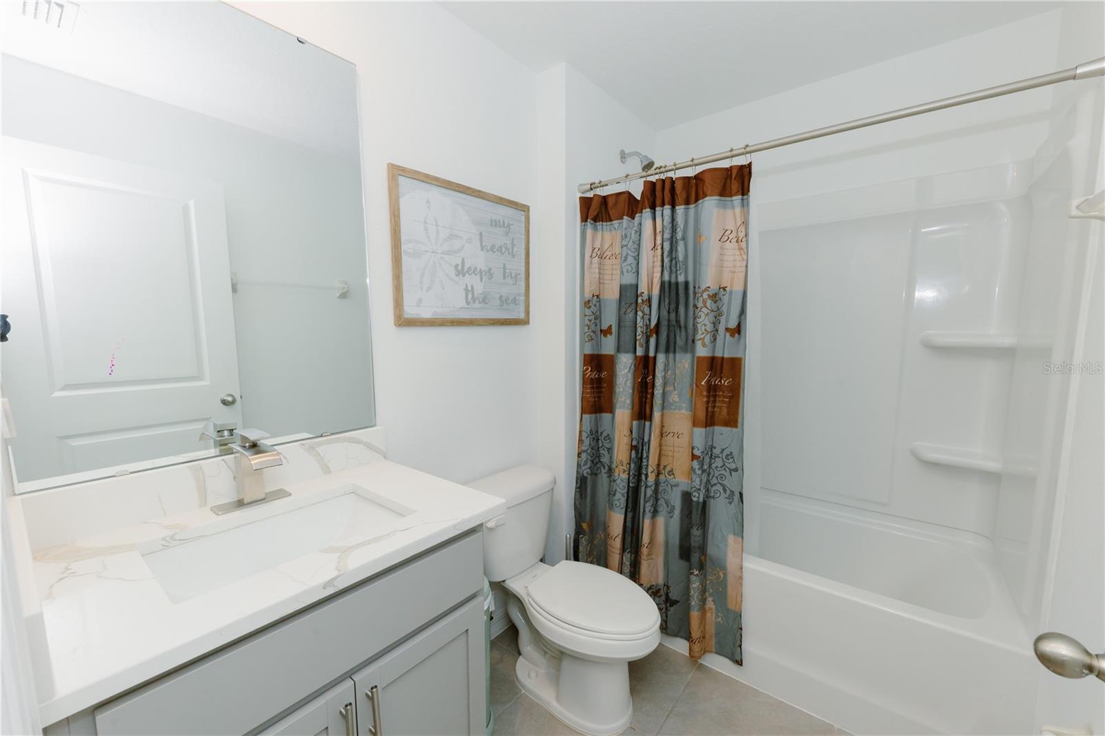 Listing photo id 19 for 7711 Rosewood Garden Loop