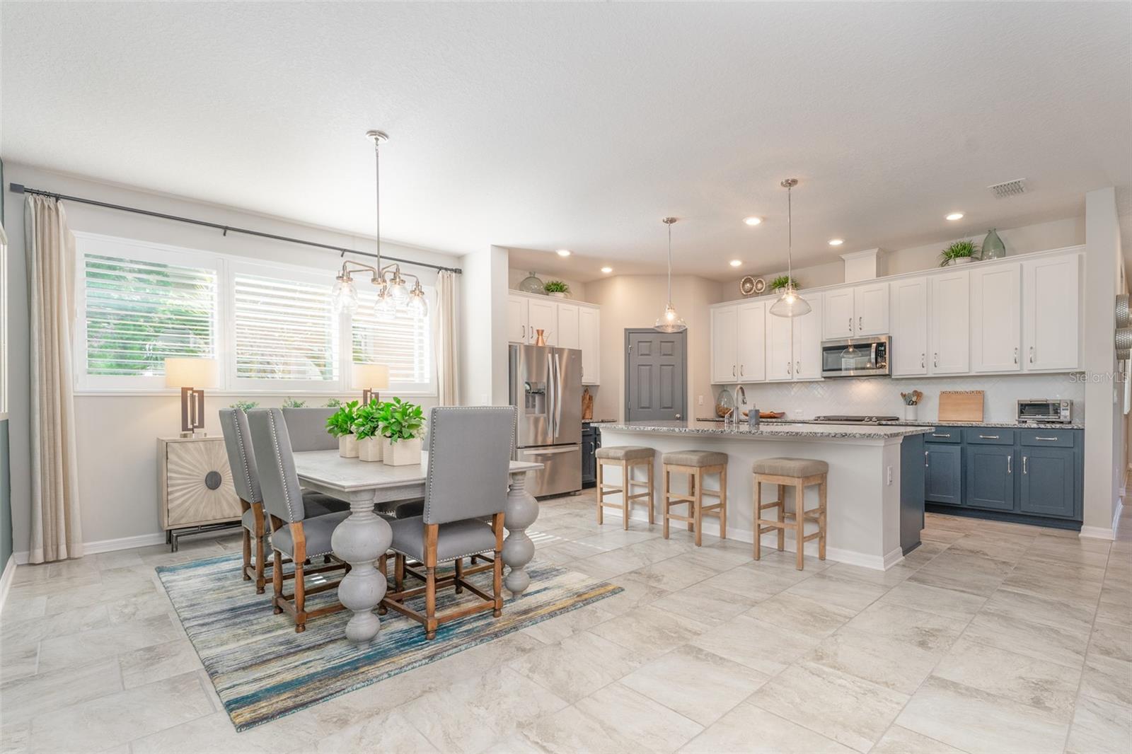 Image 13 of 52 For 6002 Thrushwood Road