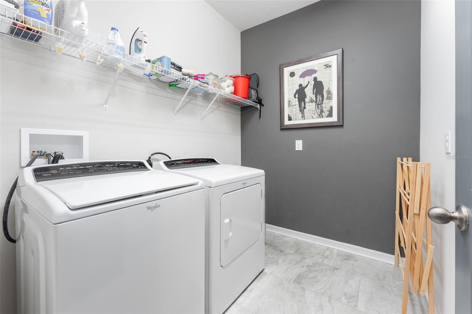 Image 21 of 52 For 6002 Thrushwood Road
