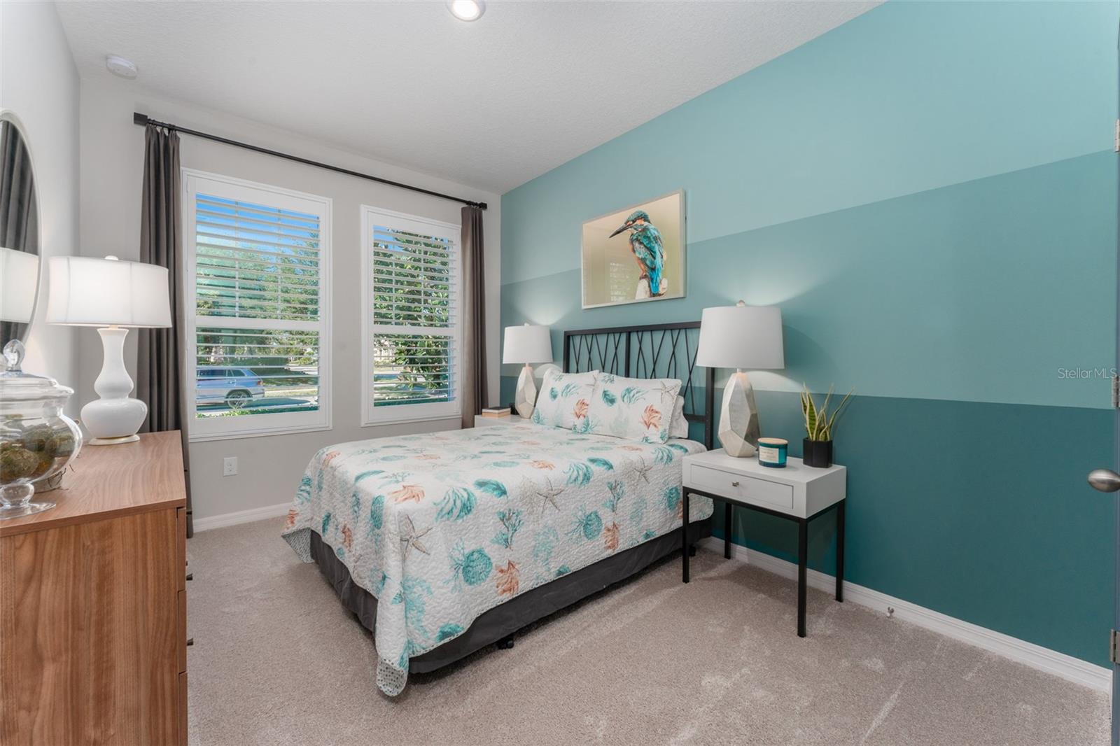 Image 22 of 52 For 6002 Thrushwood Road