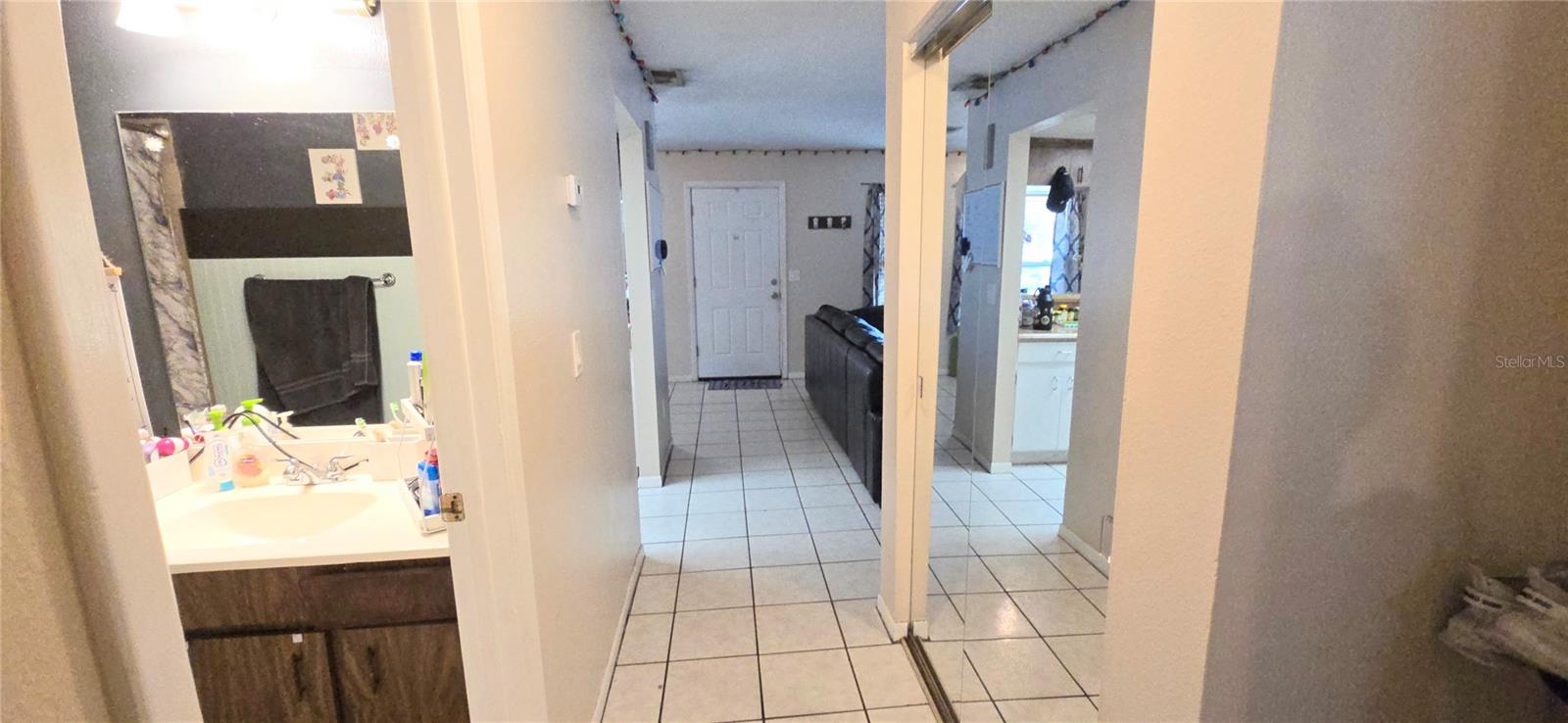Image 17 of 25 For 652 37th Street N