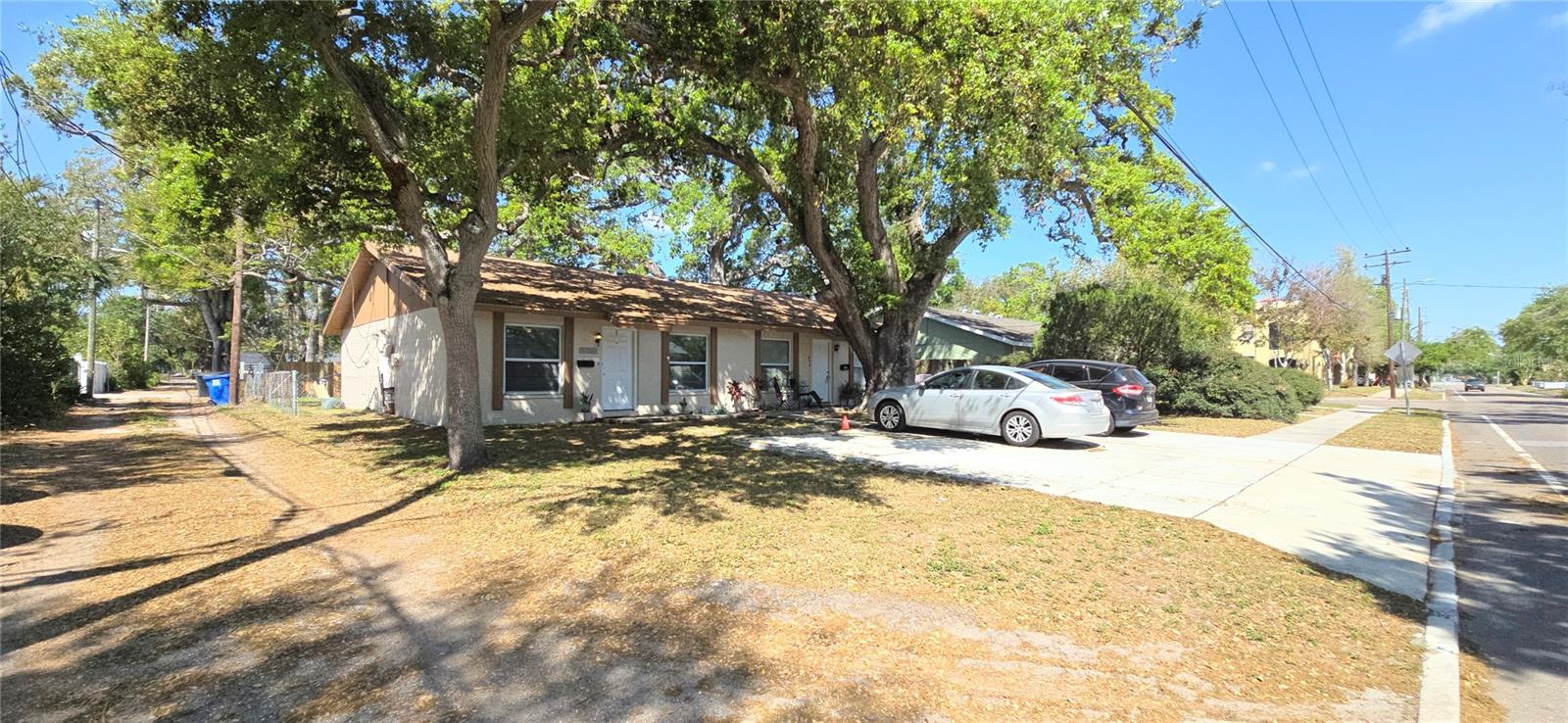 Image 24 of 25 For 652 37th Street N