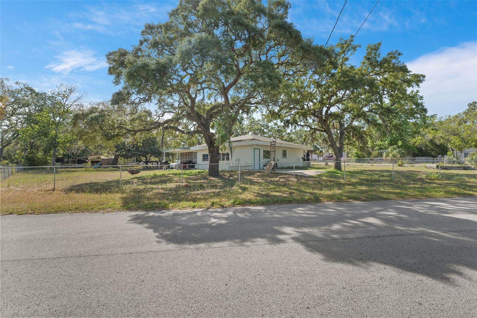 Image 29 of 35 For 7143 Sealawn Drive