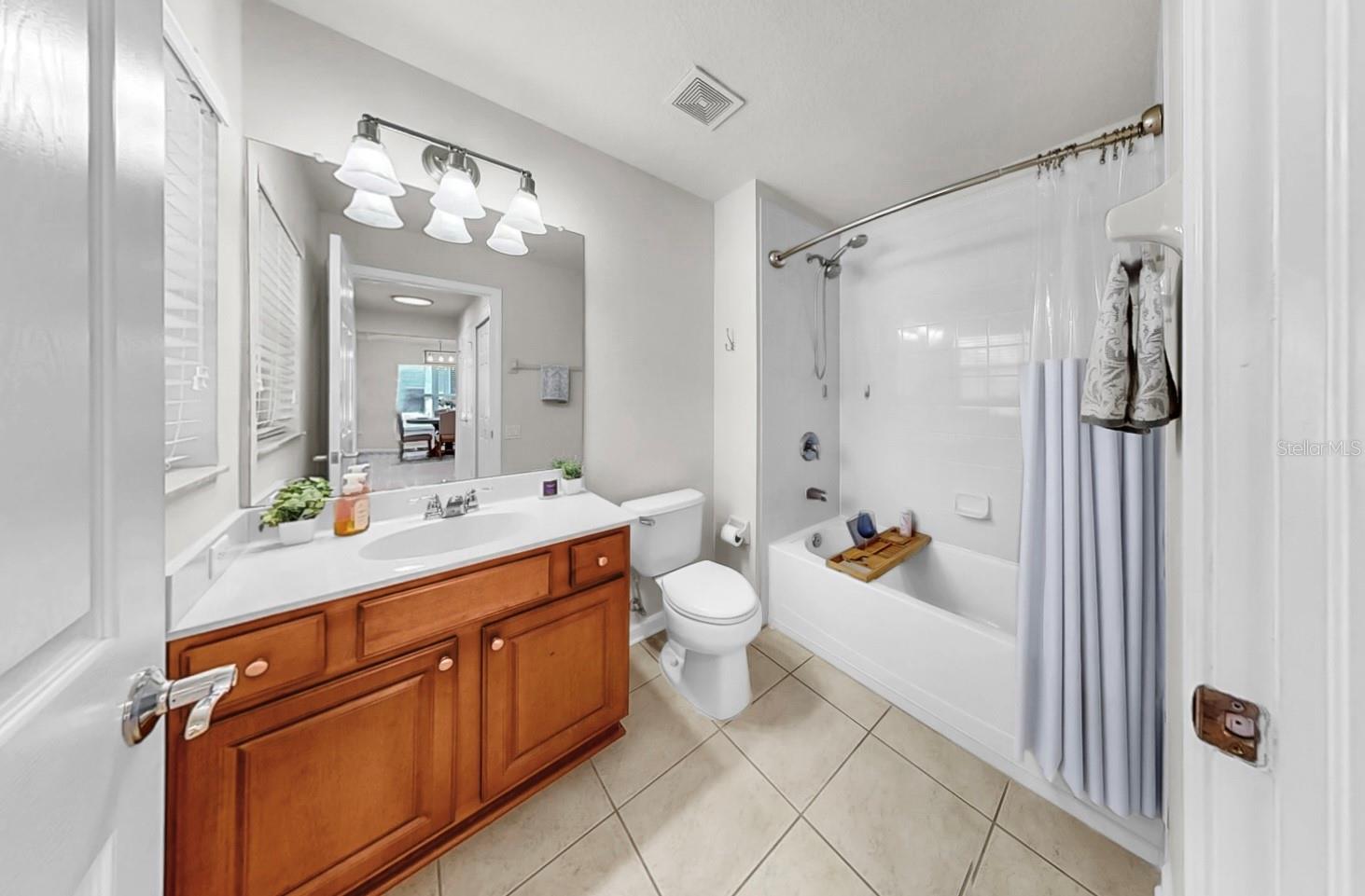 Image 19 of 29 For 10209 Spanish Breeze Court