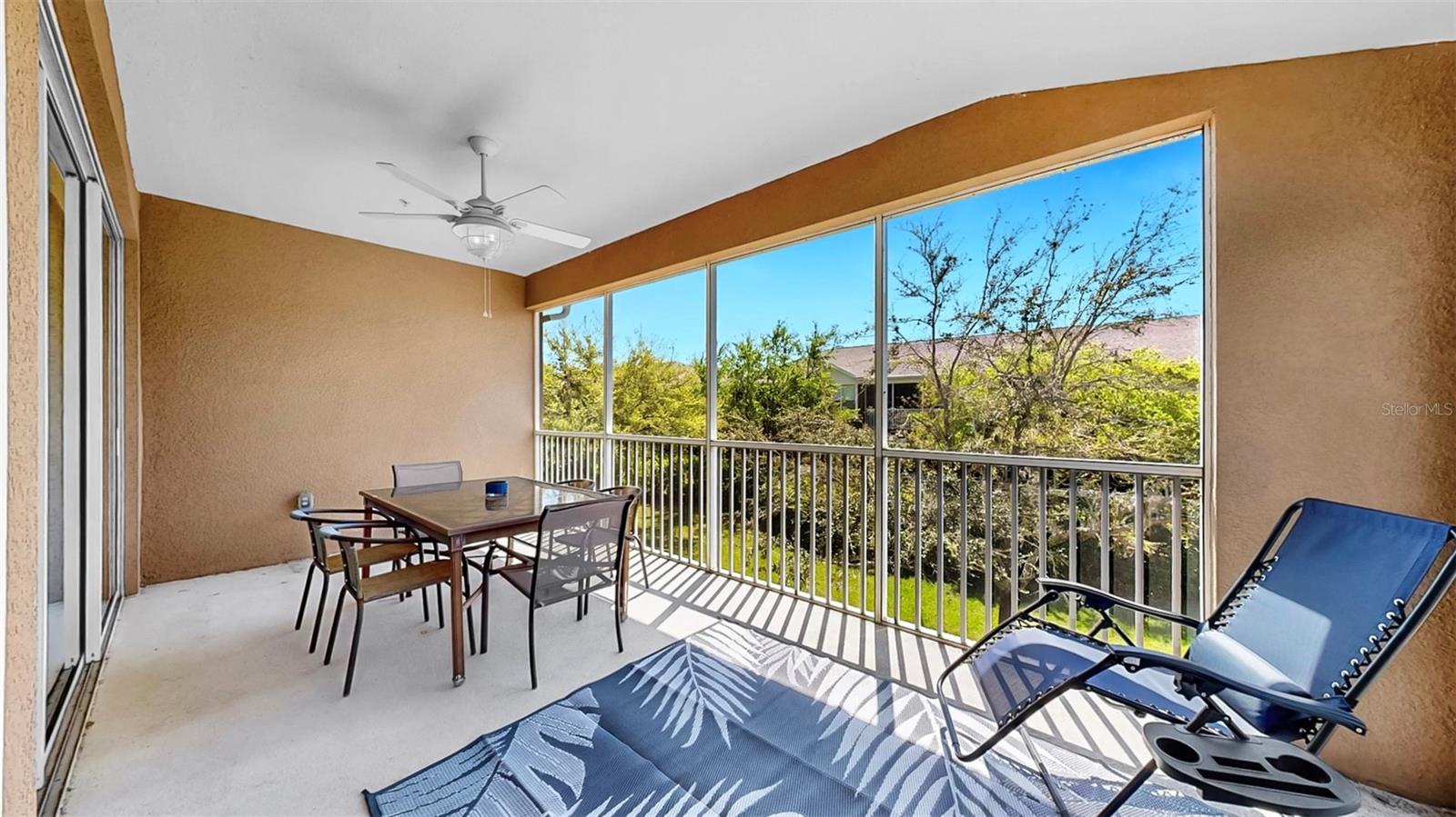 Image 21 of 29 For 10209 Spanish Breeze Court