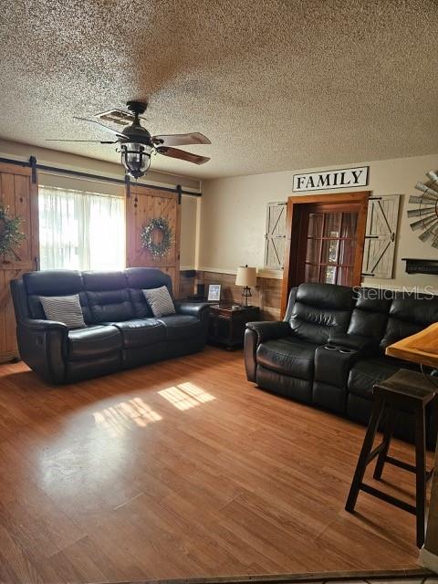 Listing photo id 12 for 26419 Rolling Acres Drive E