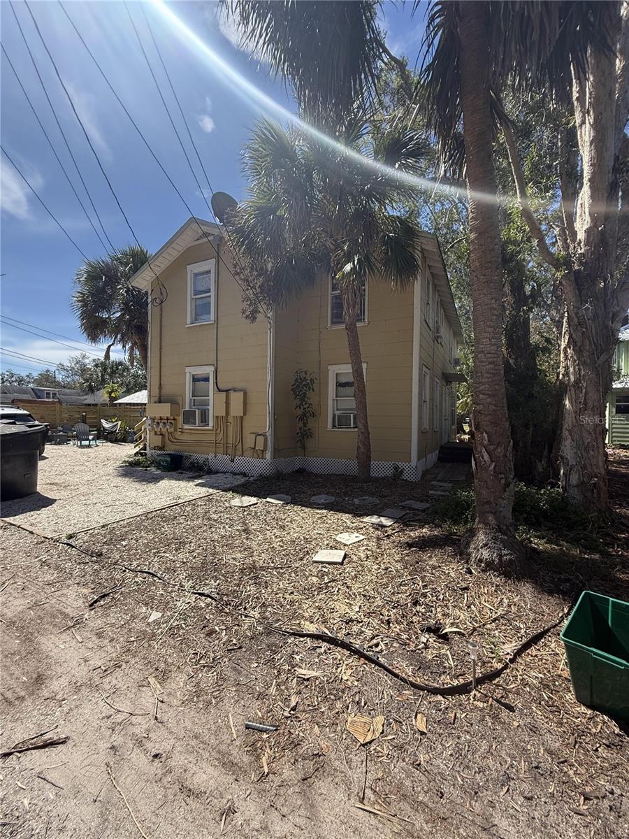 Image 47 of 62 For 2508 Beach Boulevard S