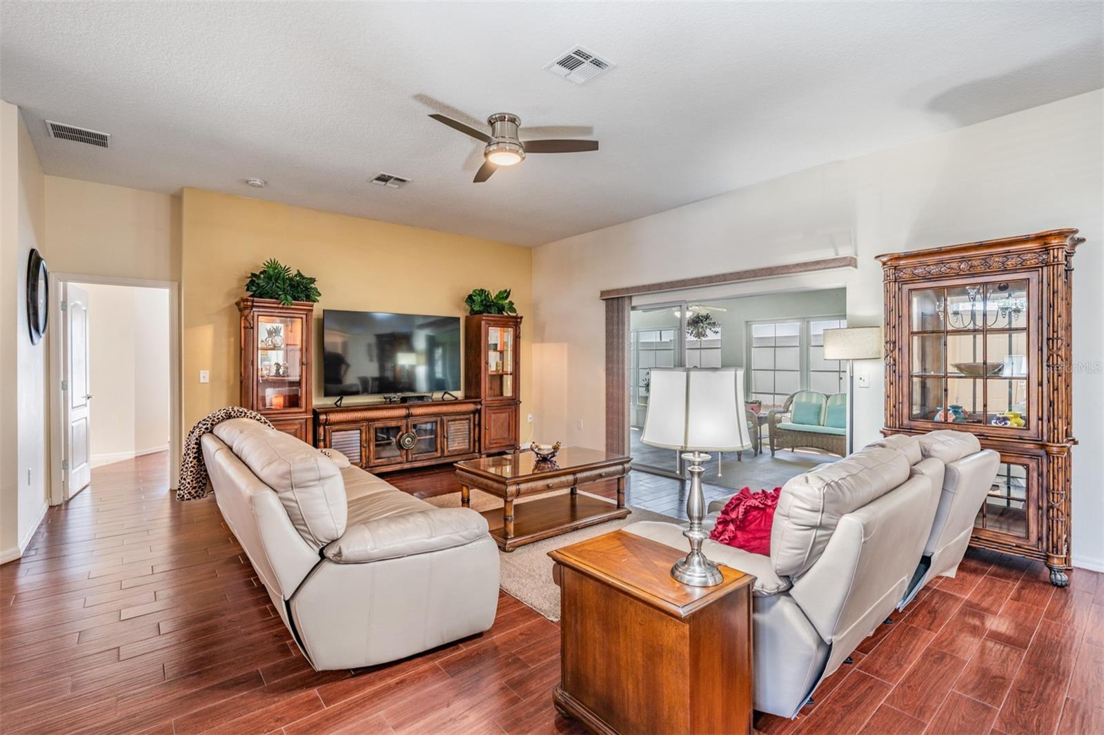 Image 4 of 87 For 10216 Moshie Lane