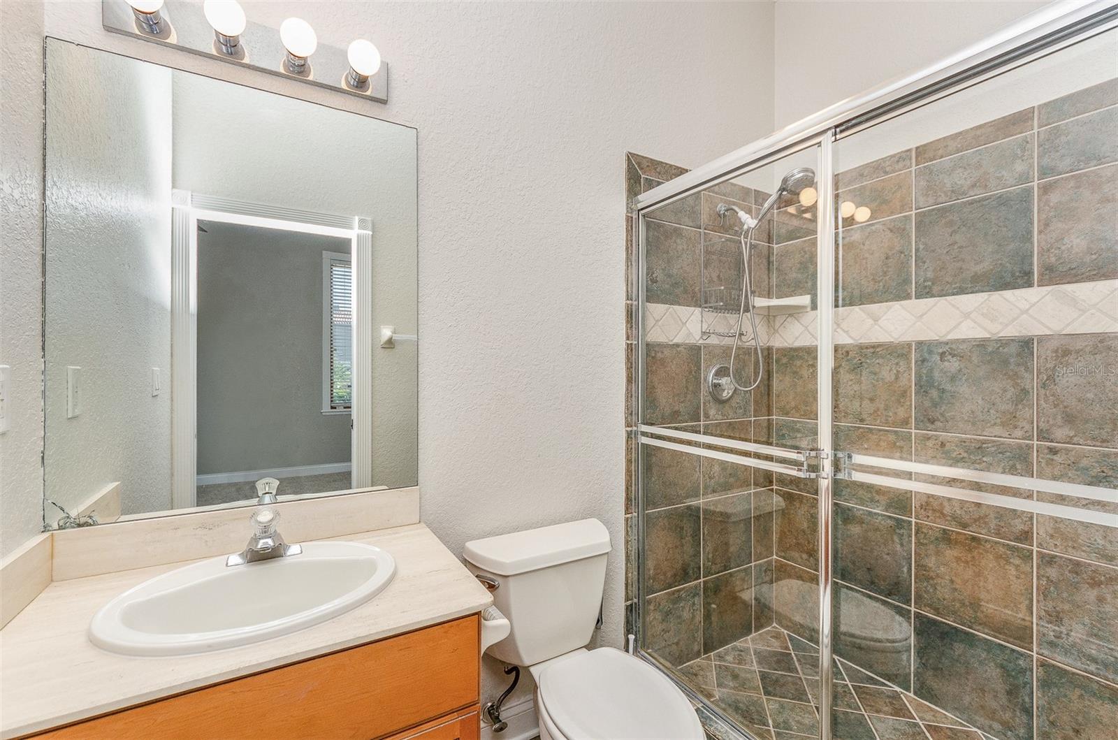 Listing photo id 33 for 2053 Pointe Alexis Drive