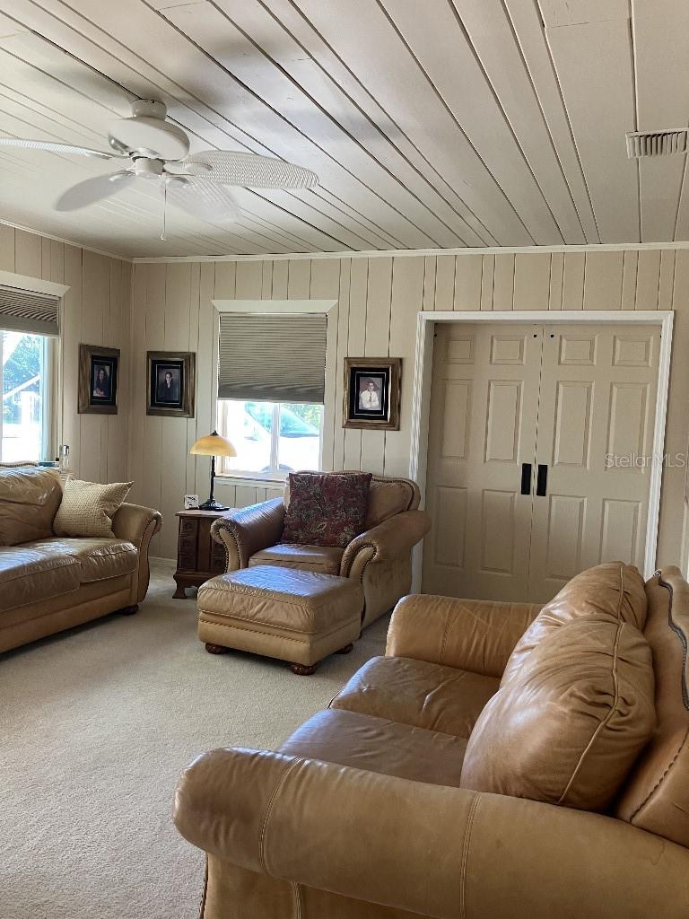 Image 4 of 15 For 609 49th Street Court W