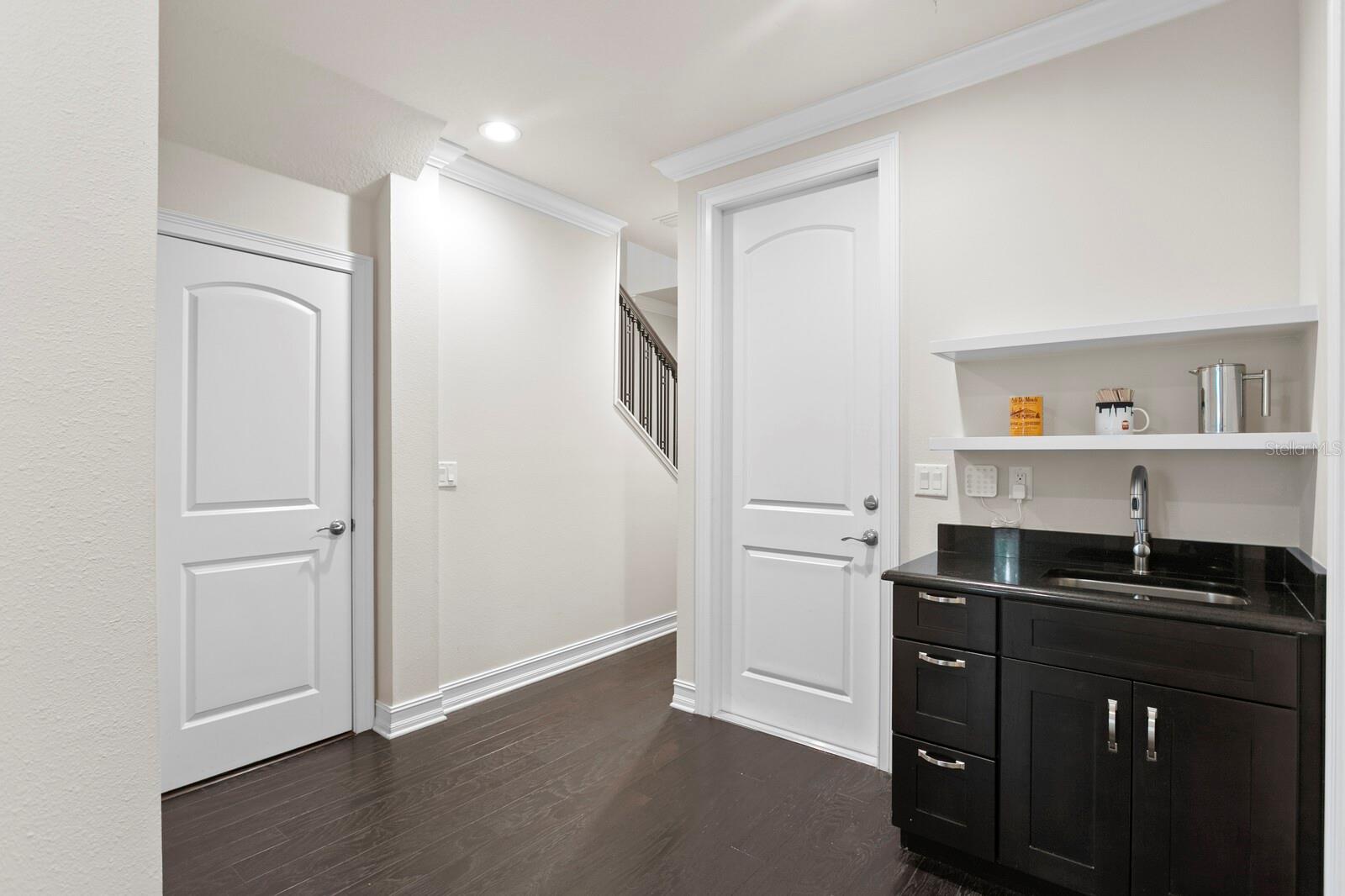 Image 36 of 44 For 224 Audubon Avenue