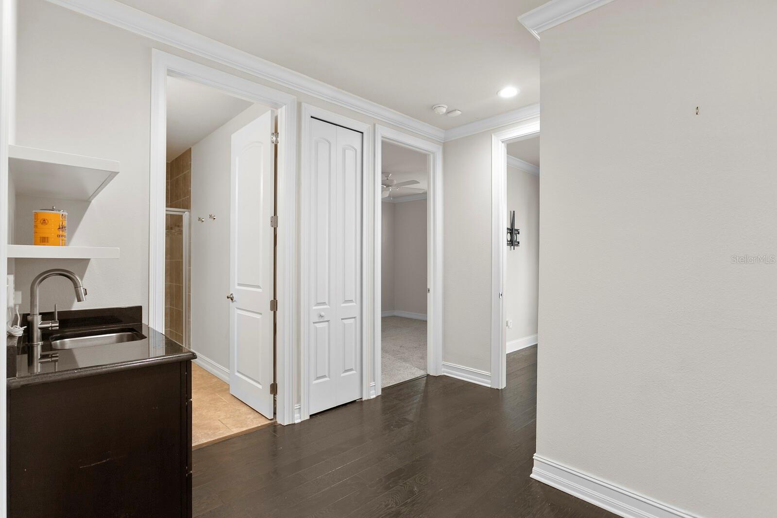 Image 37 of 44 For 224 Audubon Avenue