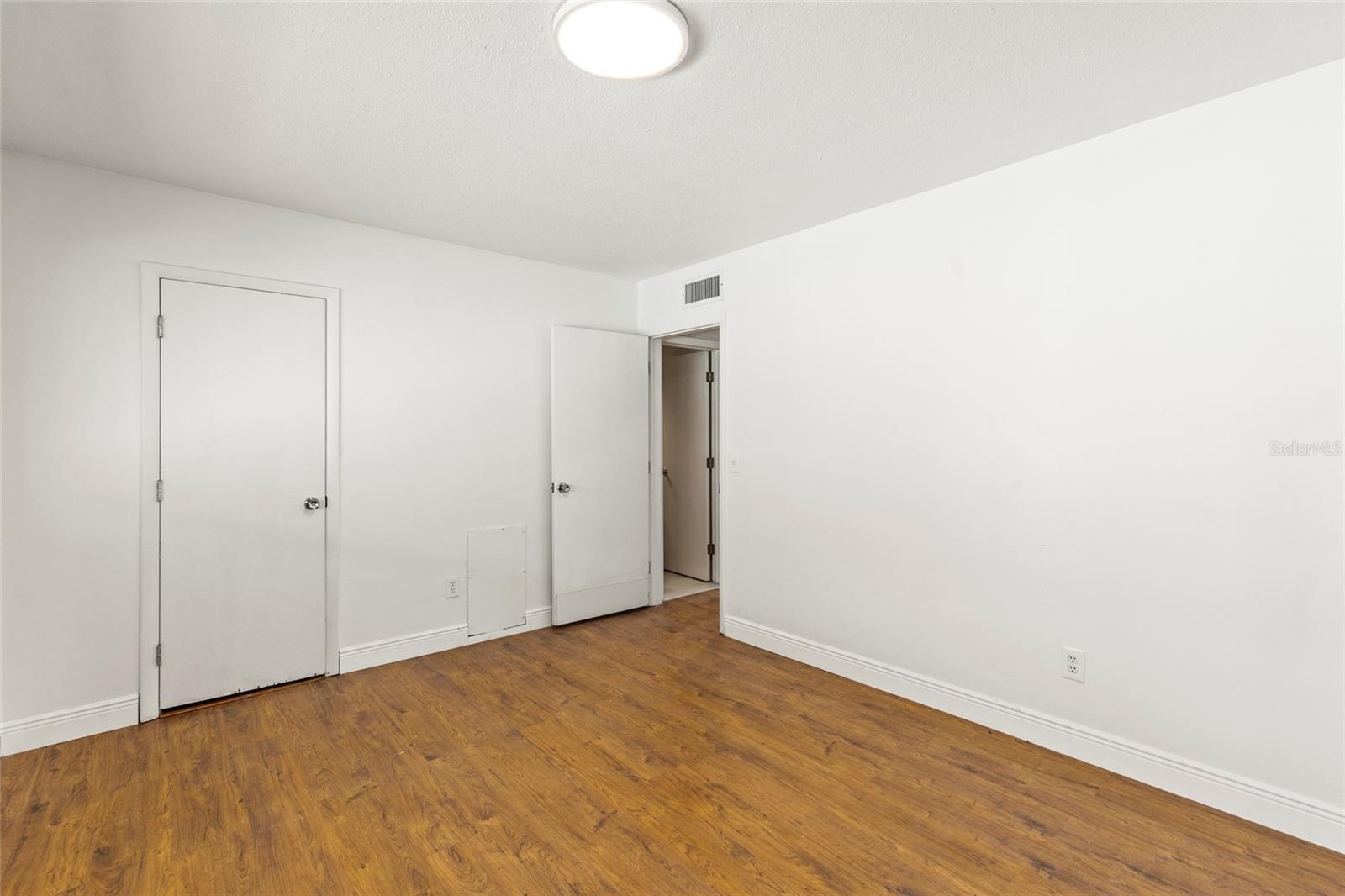 Image 11 of 16 For 250 Rosery Road 314