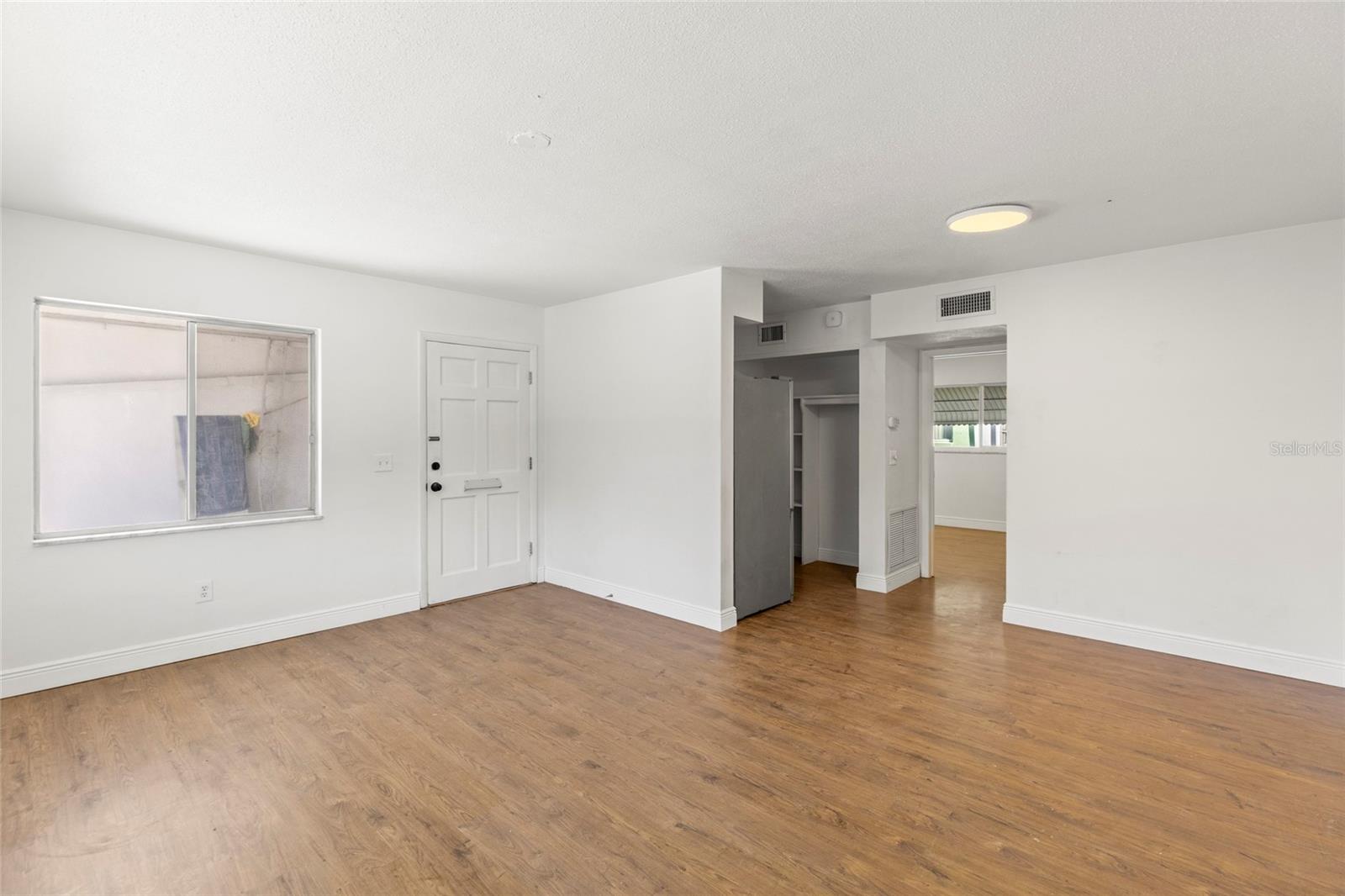 Image 4 of 16 For 250 Rosery Road 314