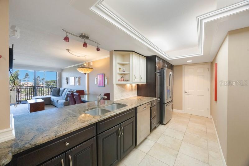 Image 11 of 45 For 5700 Escondida Boulevard S 506