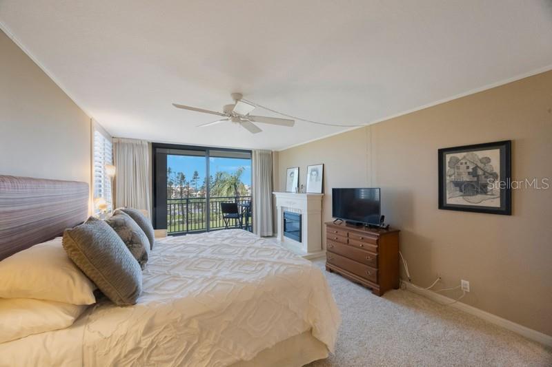 Image 19 of 45 For 5700 Escondida Boulevard S 506