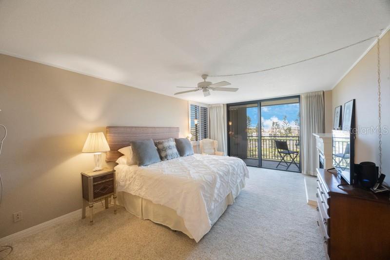 Image 20 of 45 For 5700 Escondida Boulevard S 506
