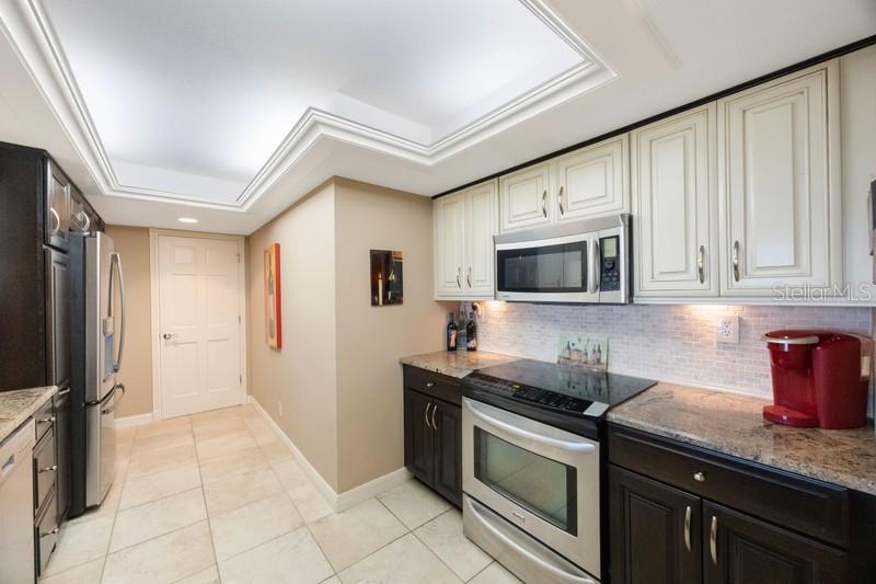 Image 9 of 45 For 5700 Escondida Boulevard S 506
