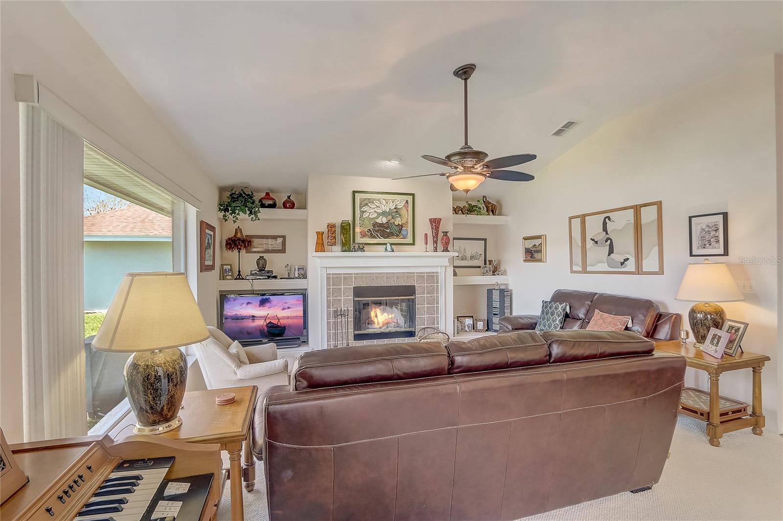 Image 12 of 40 For 10837 Versailles Boulevard