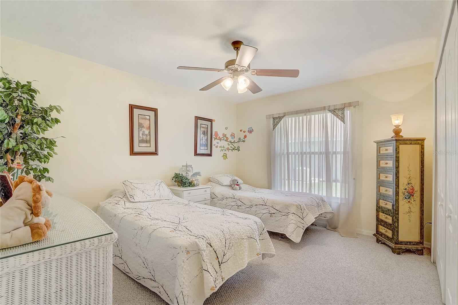 Image 14 of 40 For 10837 Versailles Boulevard