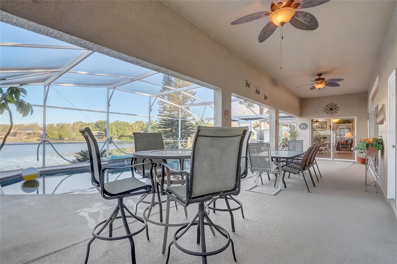 Image 24 of 40 For 10837 Versailles Boulevard