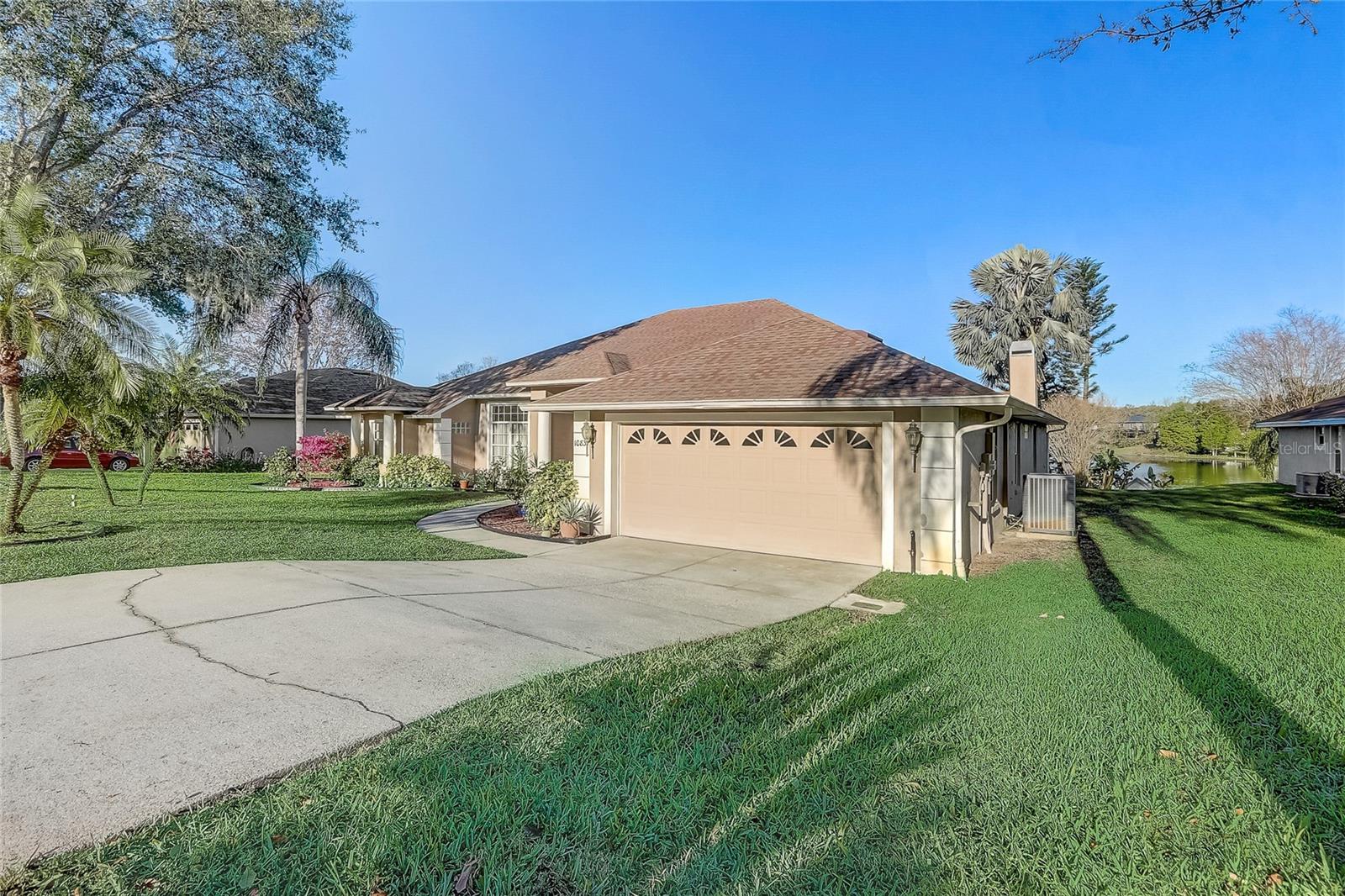 Image 30 of 40 For 10837 Versailles Boulevard