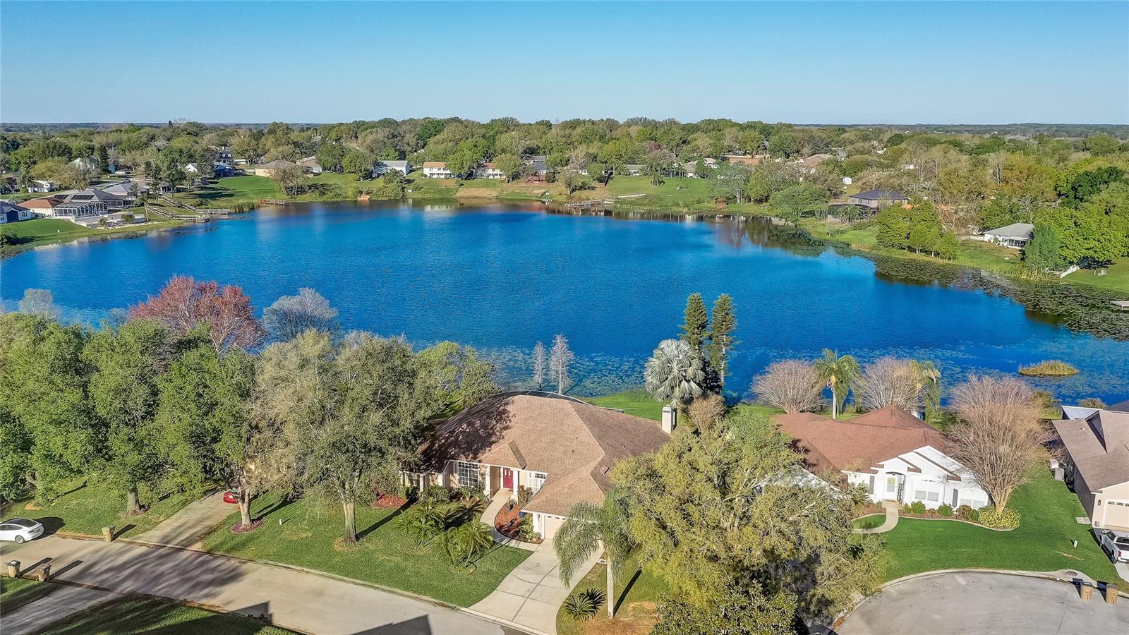 Image 32 of 40 For 10837 Versailles Boulevard