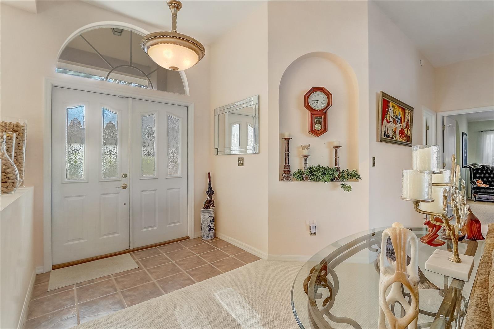 Image 4 of 40 For 10837 Versailles Boulevard