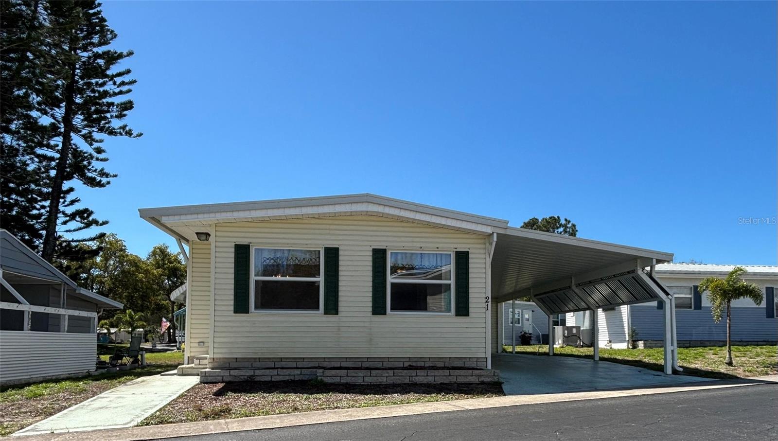 Details for 21 Frangipani Circle, LARGO, FL 33770