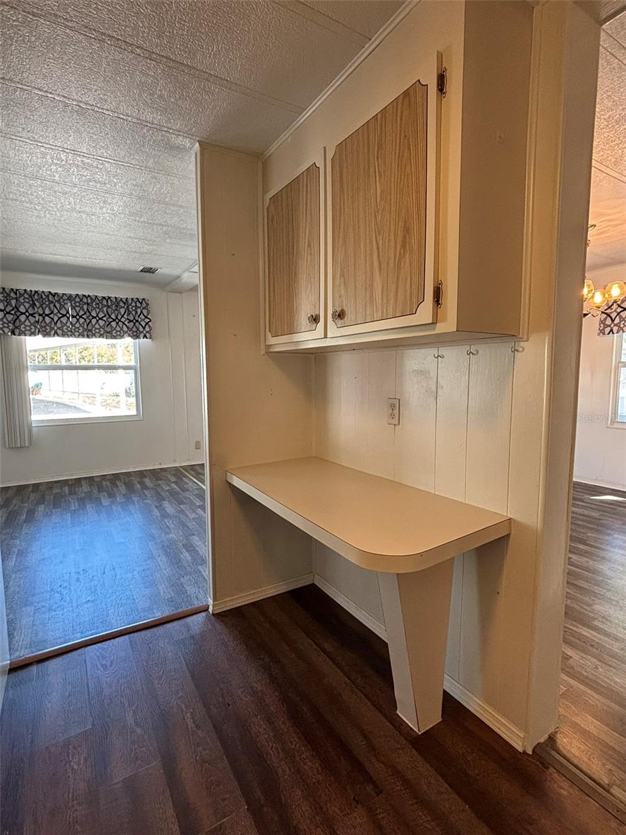Listing photo id 8 for 21 Frangipani Circle