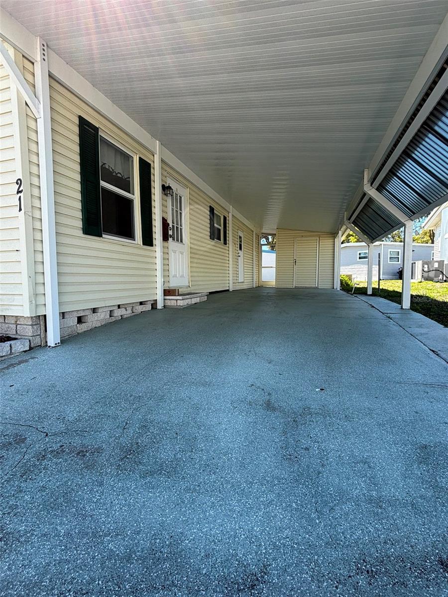 Listing photo id 0 for 21 Frangipani Circle