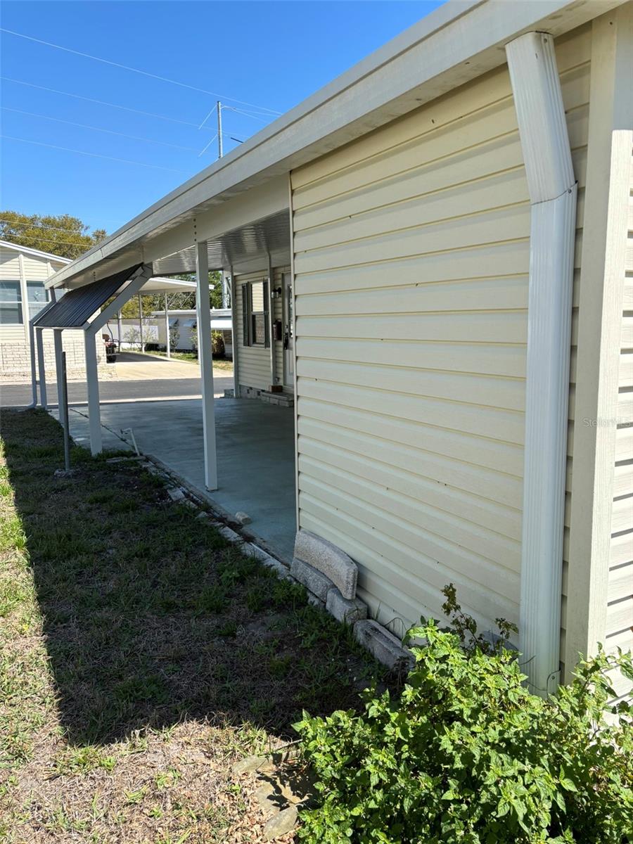 Listing photo id 24 for 21 Frangipani Circle