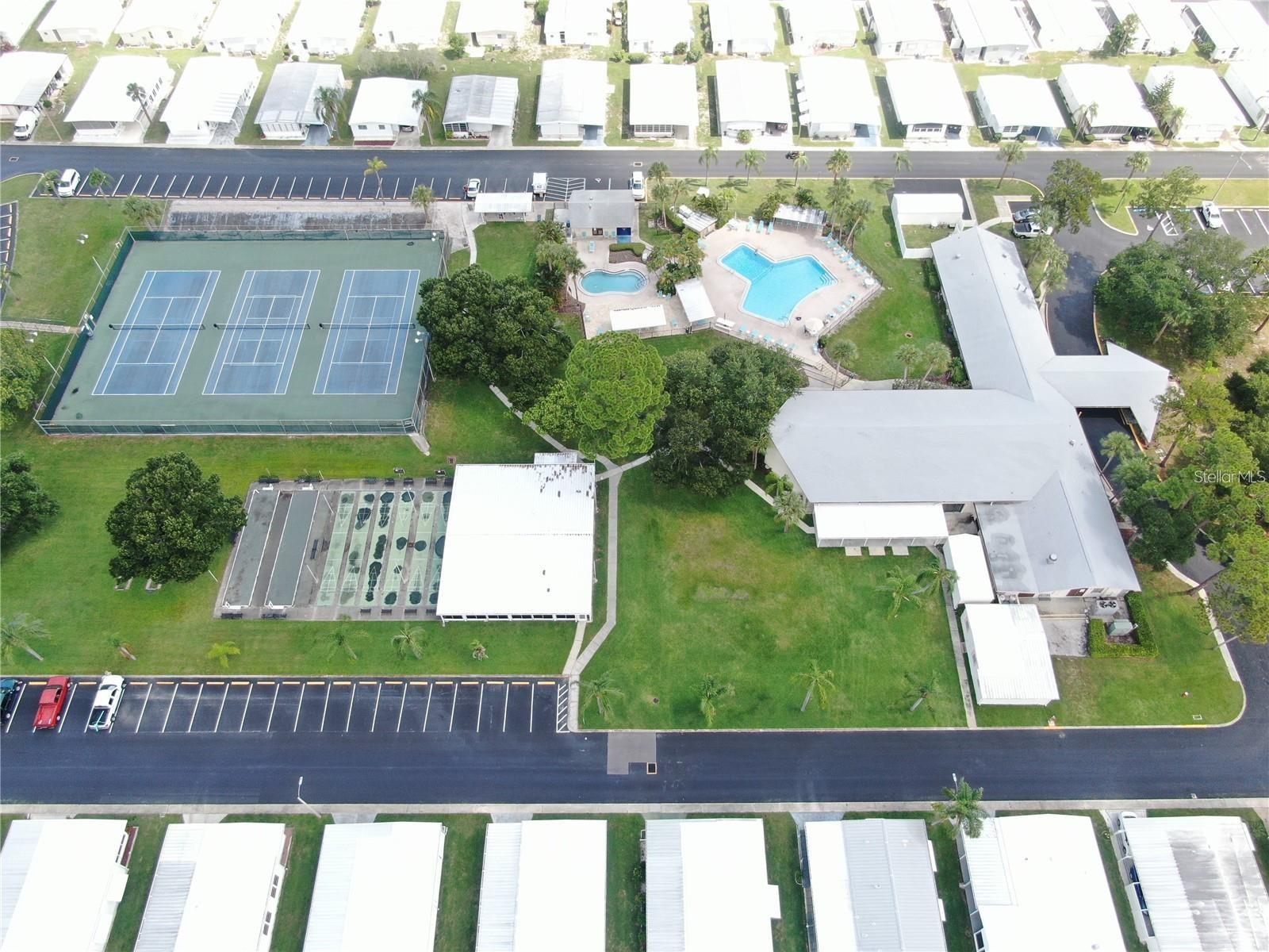 Listing photo id 29 for 21 Frangipani Circle