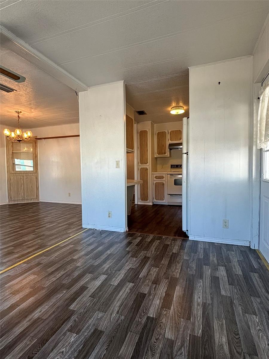 Listing photo id 2 for 21 Frangipani Circle