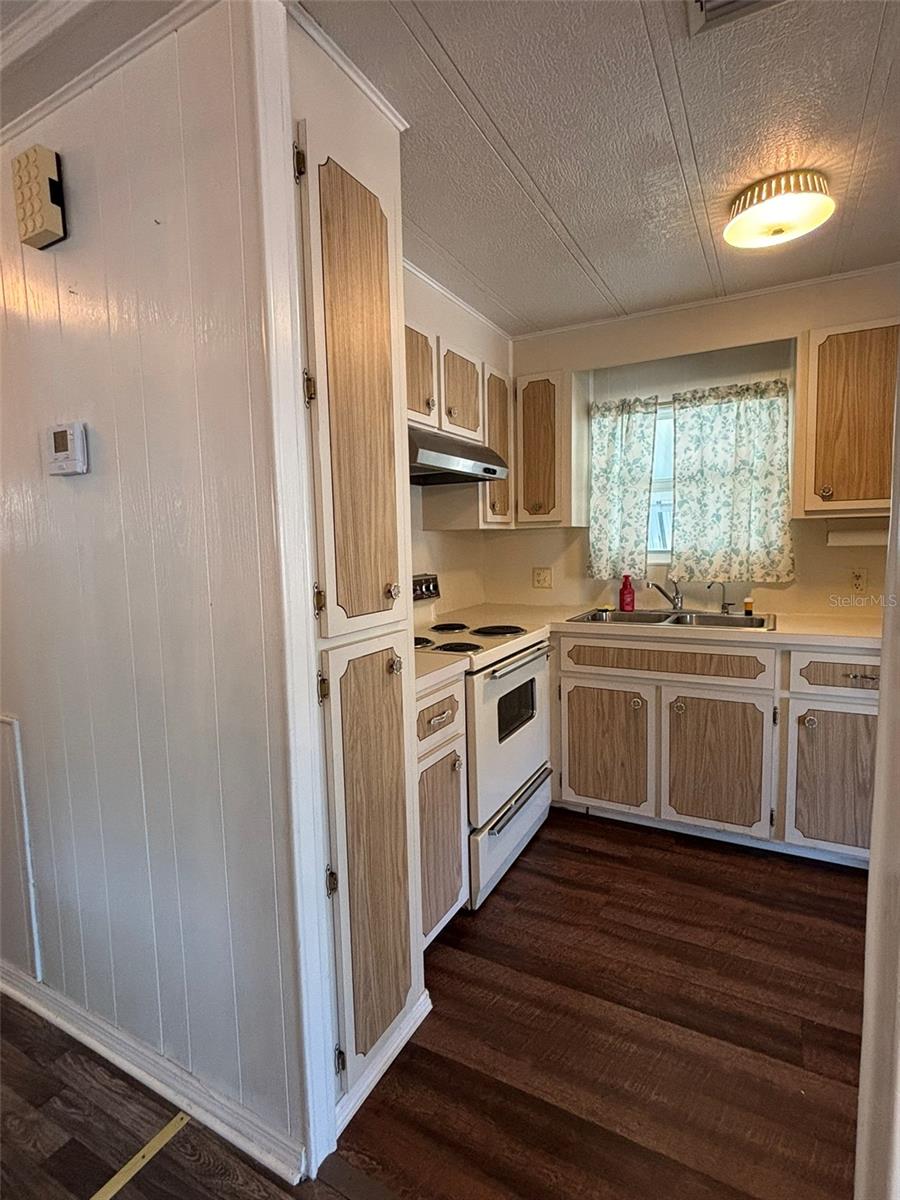 Listing photo id 6 for 21 Frangipani Circle