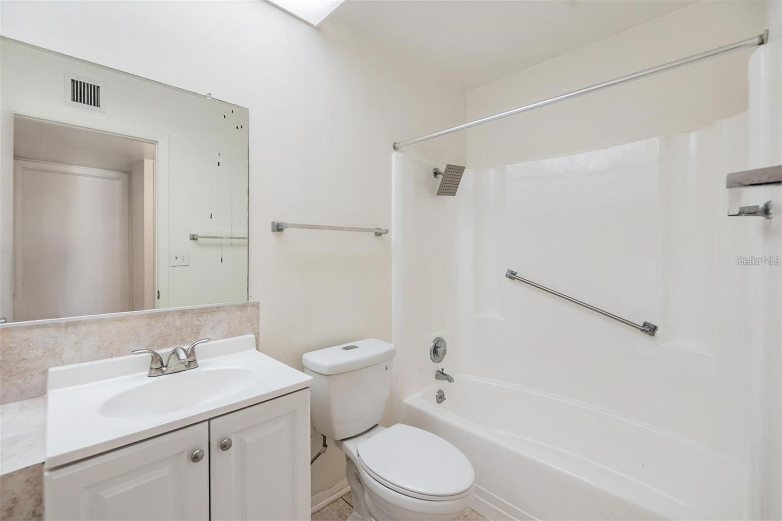 Image 19 of 40 For 1515 Danbury Drive
